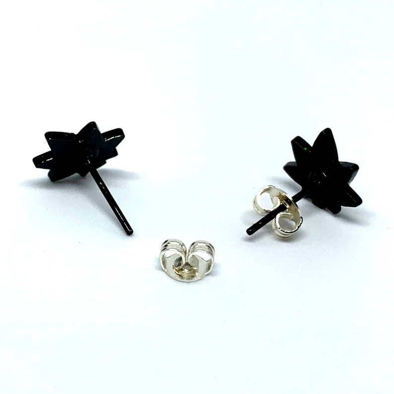Marijuana Leaf Earrings - Image 3