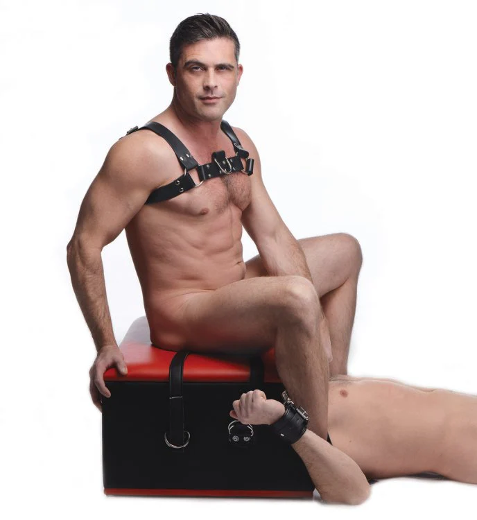 Master Series Queening Chair - Image 10