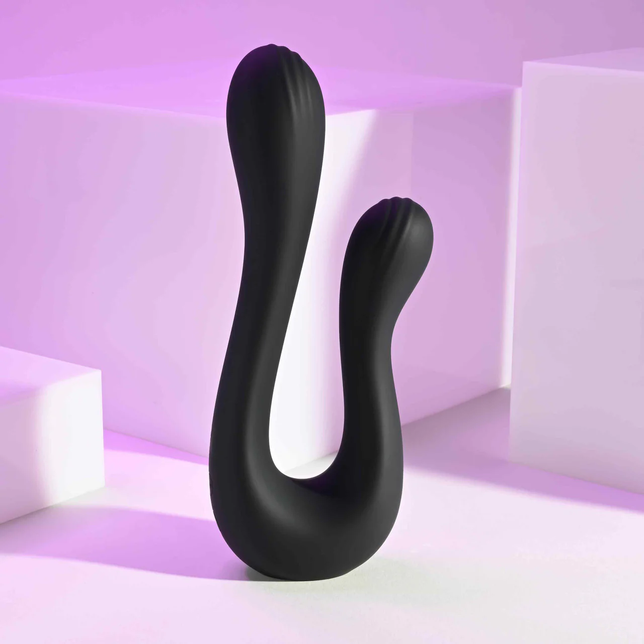 Playboy The Swan - Image 9